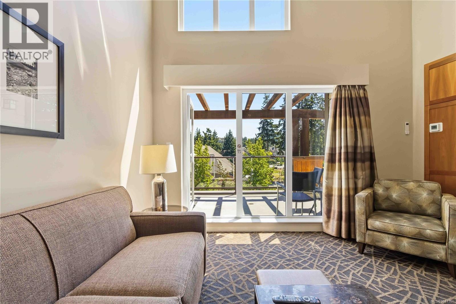 #316B 1376 Lynburne Pl - 3