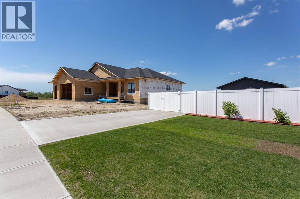 70 PARLBY Crescent - 16