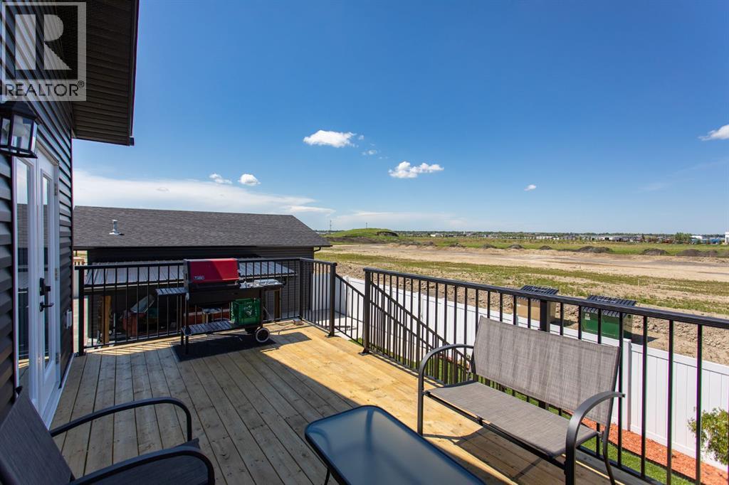 70 PARLBY Crescent - 6