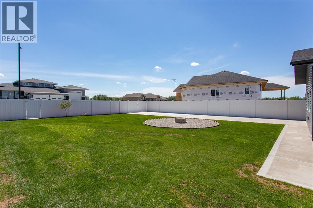 70 PARLBY Crescent - 9