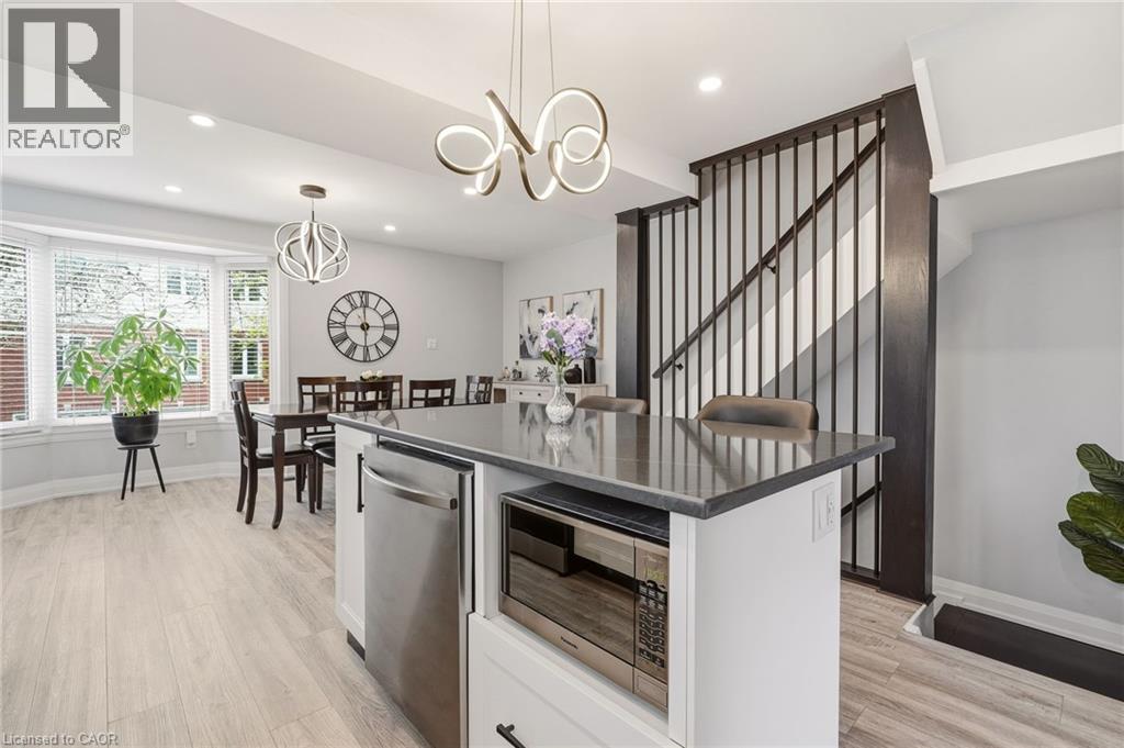 #12 130 LIVINGSTON Avenue - 12