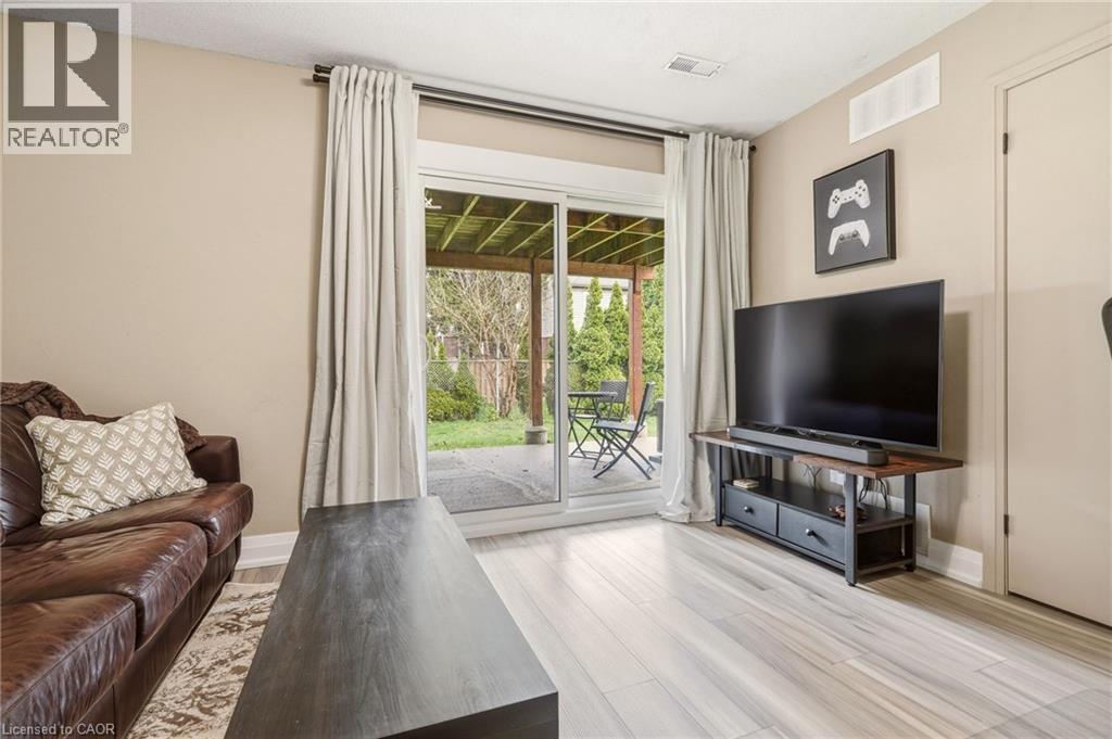 #12 130 LIVINGSTON Avenue - 7