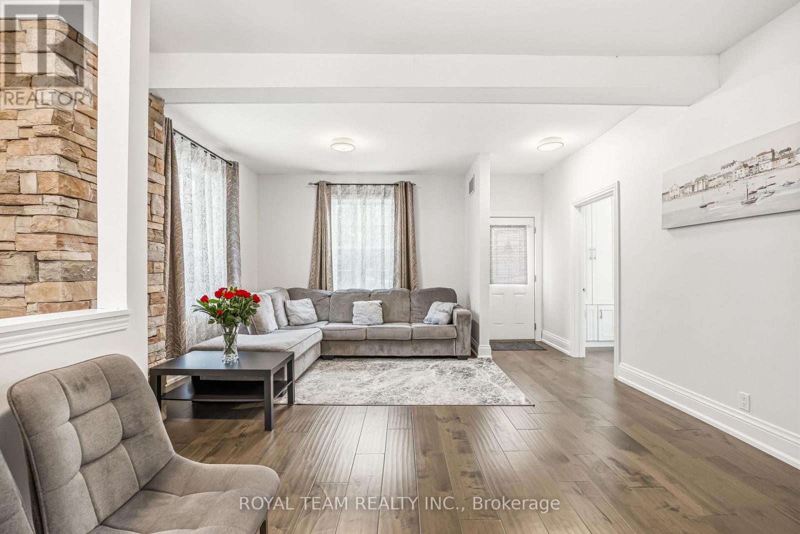 106 CENTRE STREET - 11