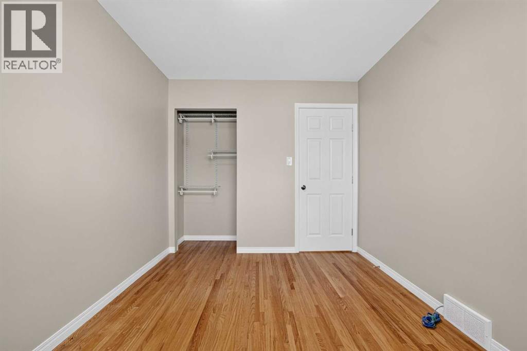136 41 Avenue NW — photo 15
