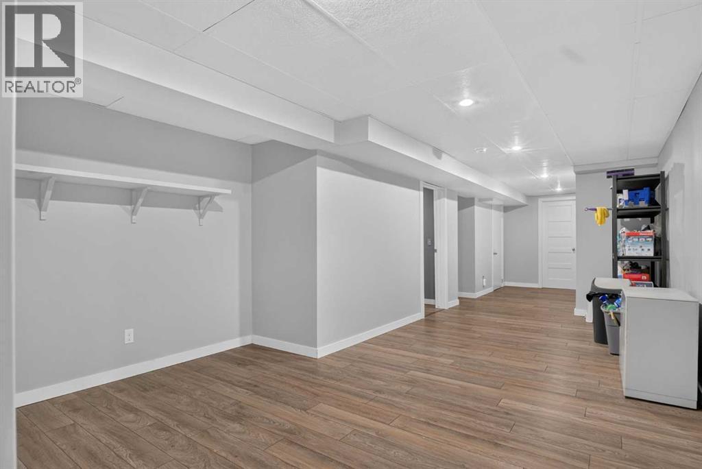 136 41 Avenue NW — photo 26