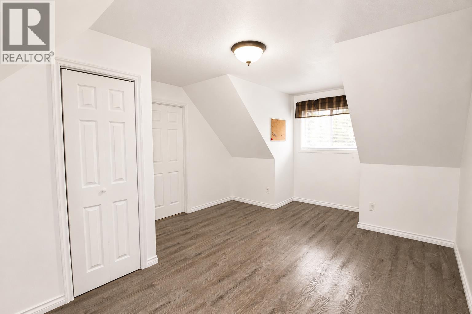 1017 LUND ROAD - 18