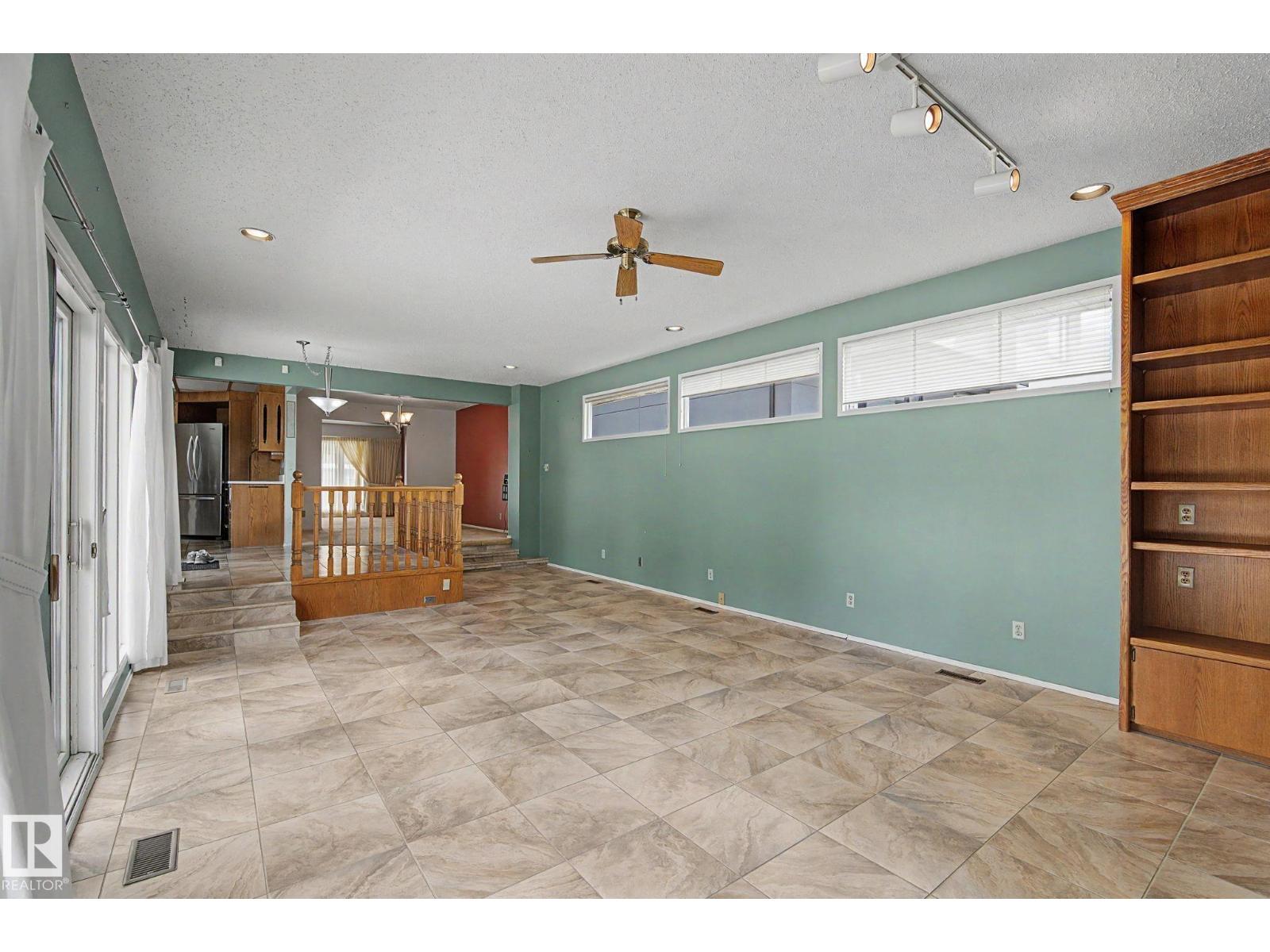 5112 143 ST NW - 16