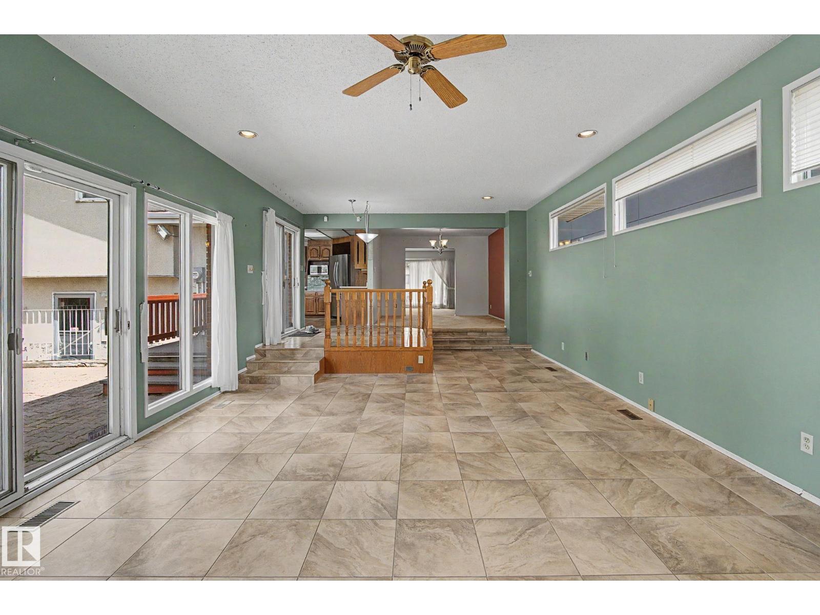 5112 143 ST NW - 17