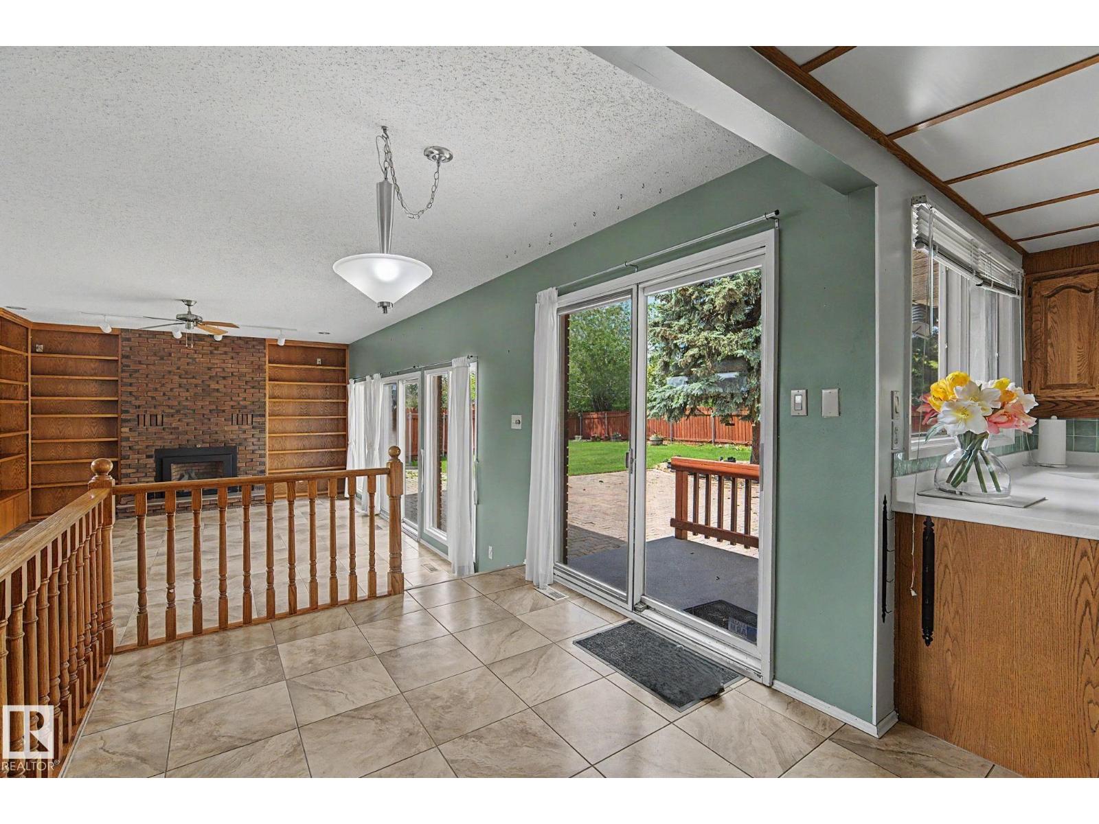 5112 143 ST NW - 20