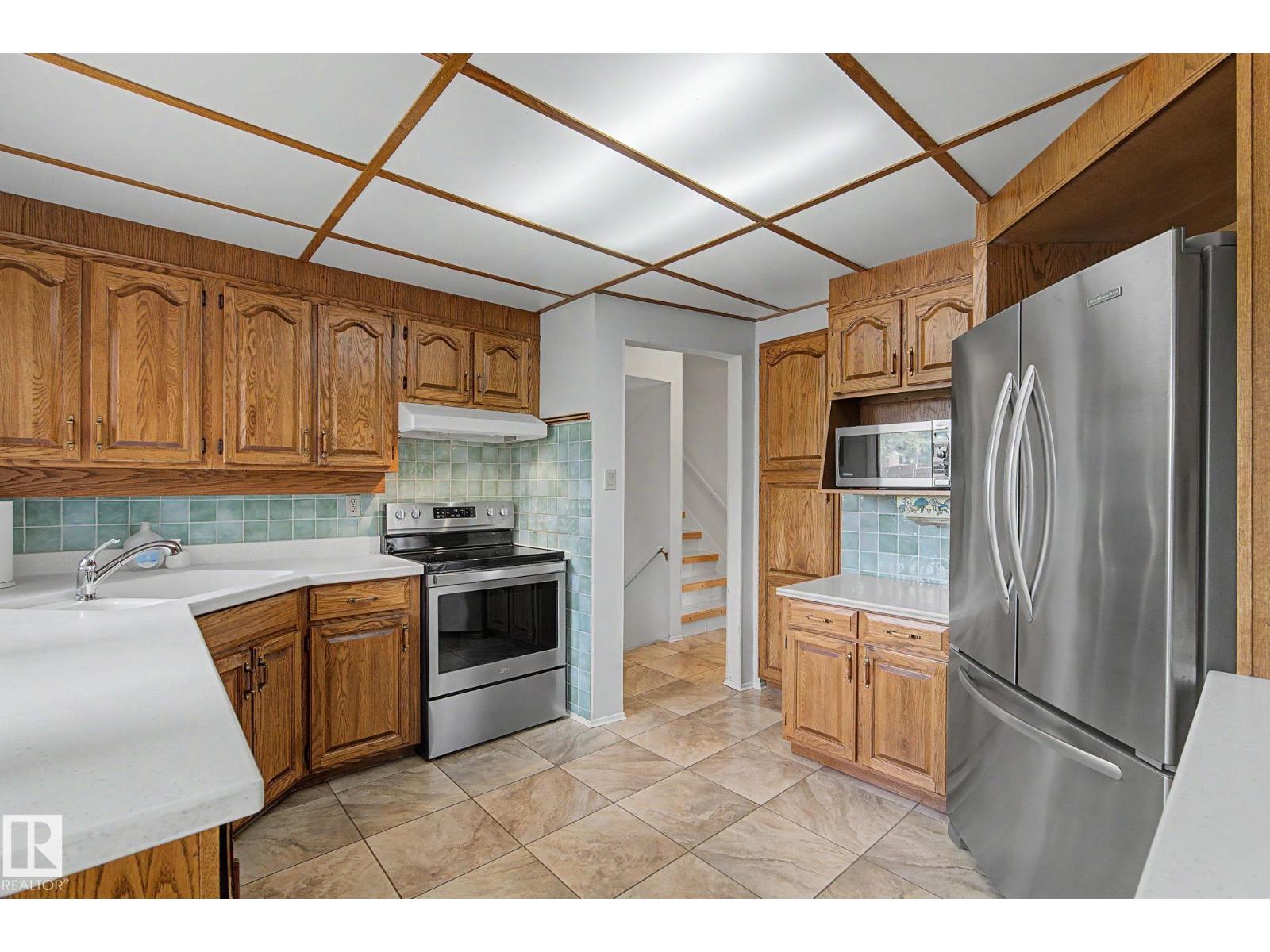 5112 143 ST NW - 21