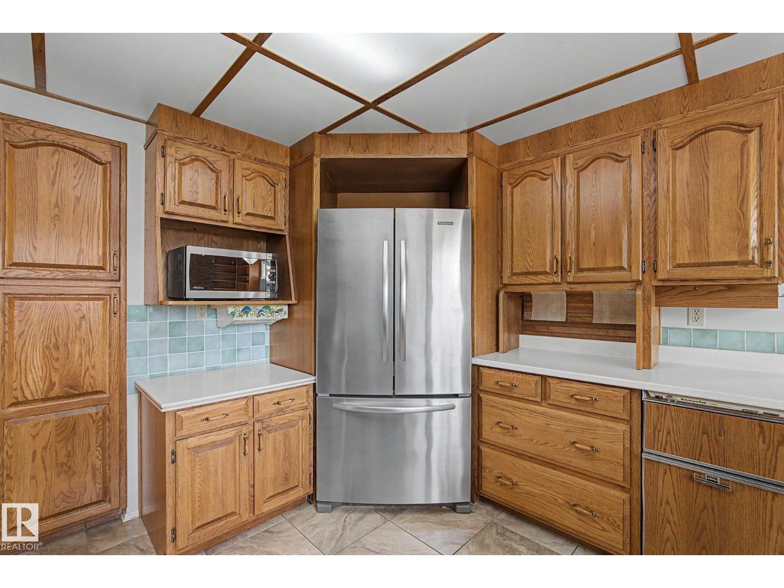 5112 143 ST NW - 24