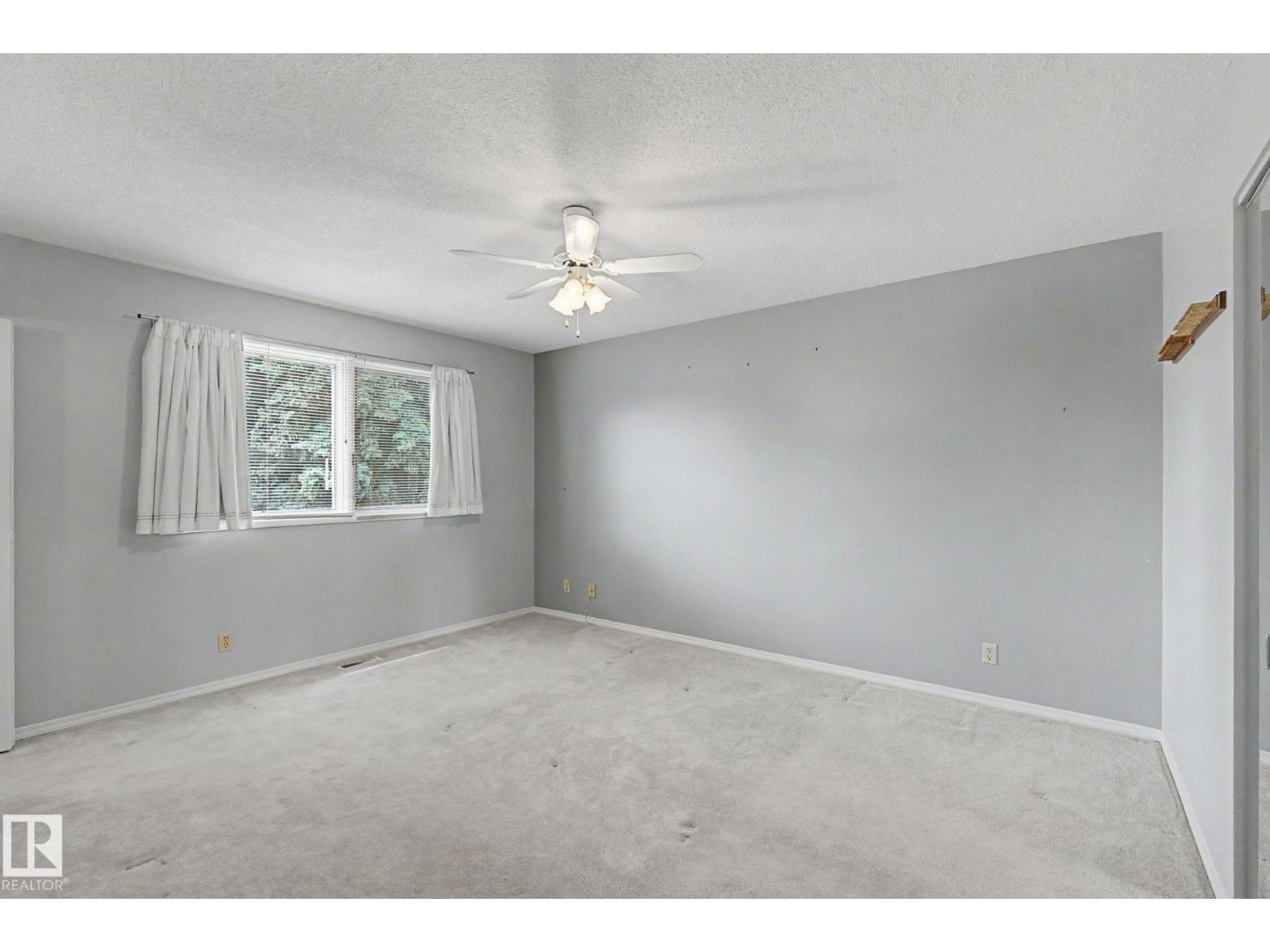 5112 143 ST NW - 32