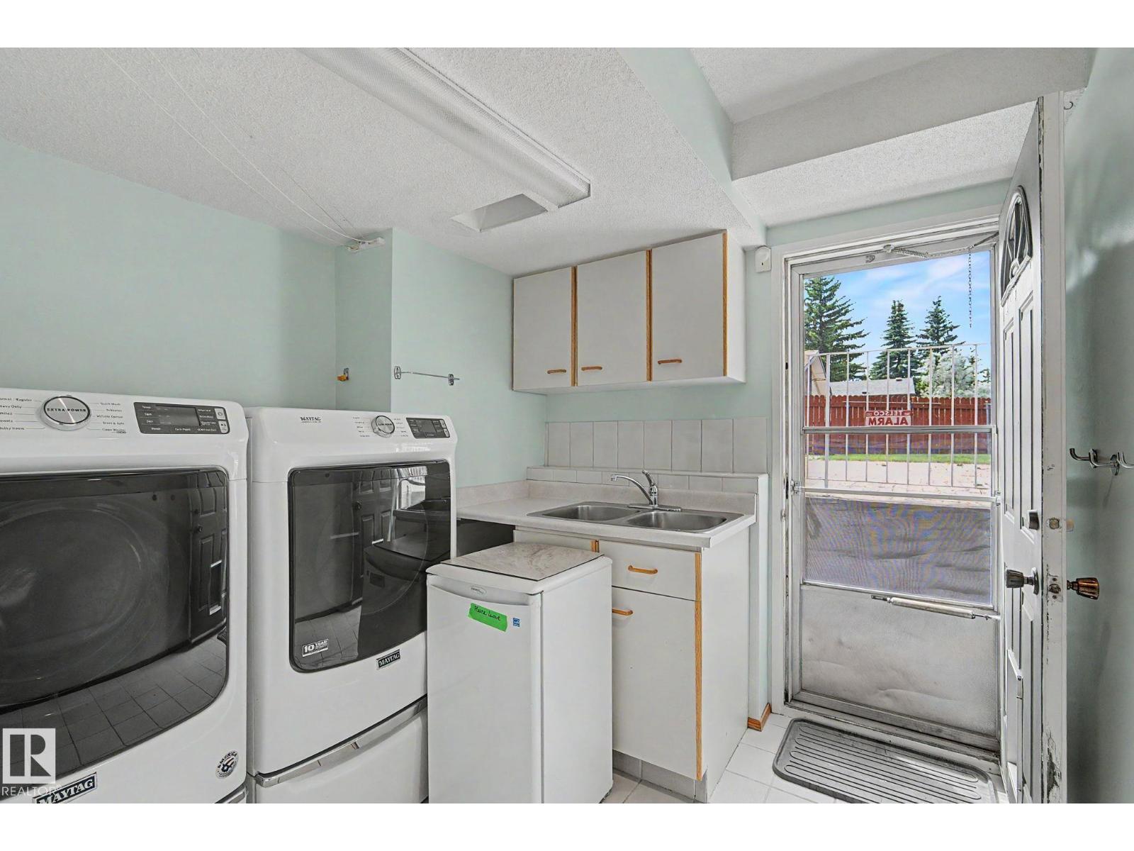 5112 143 ST NW - 41