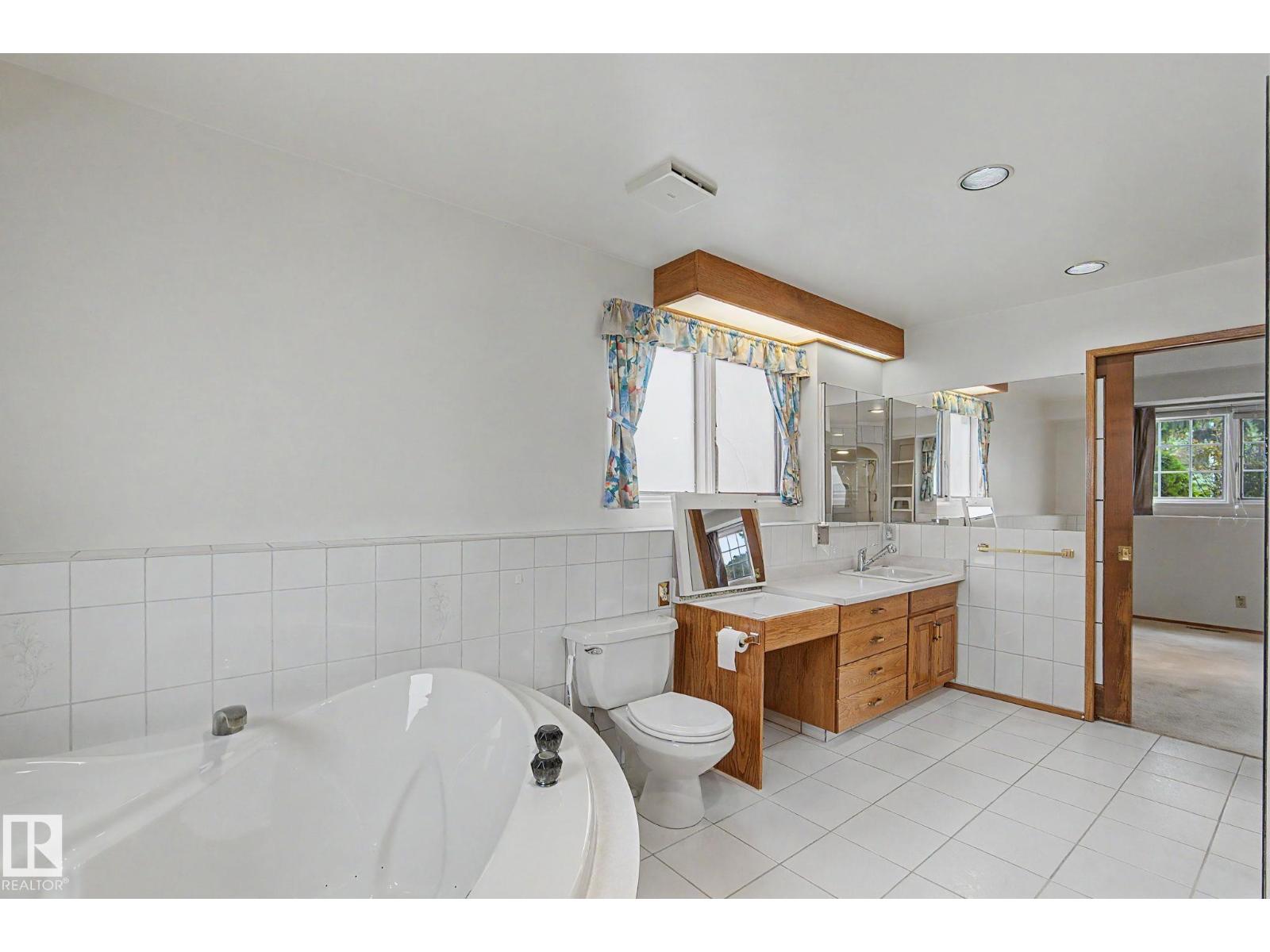 5112 143 ST NW - 48