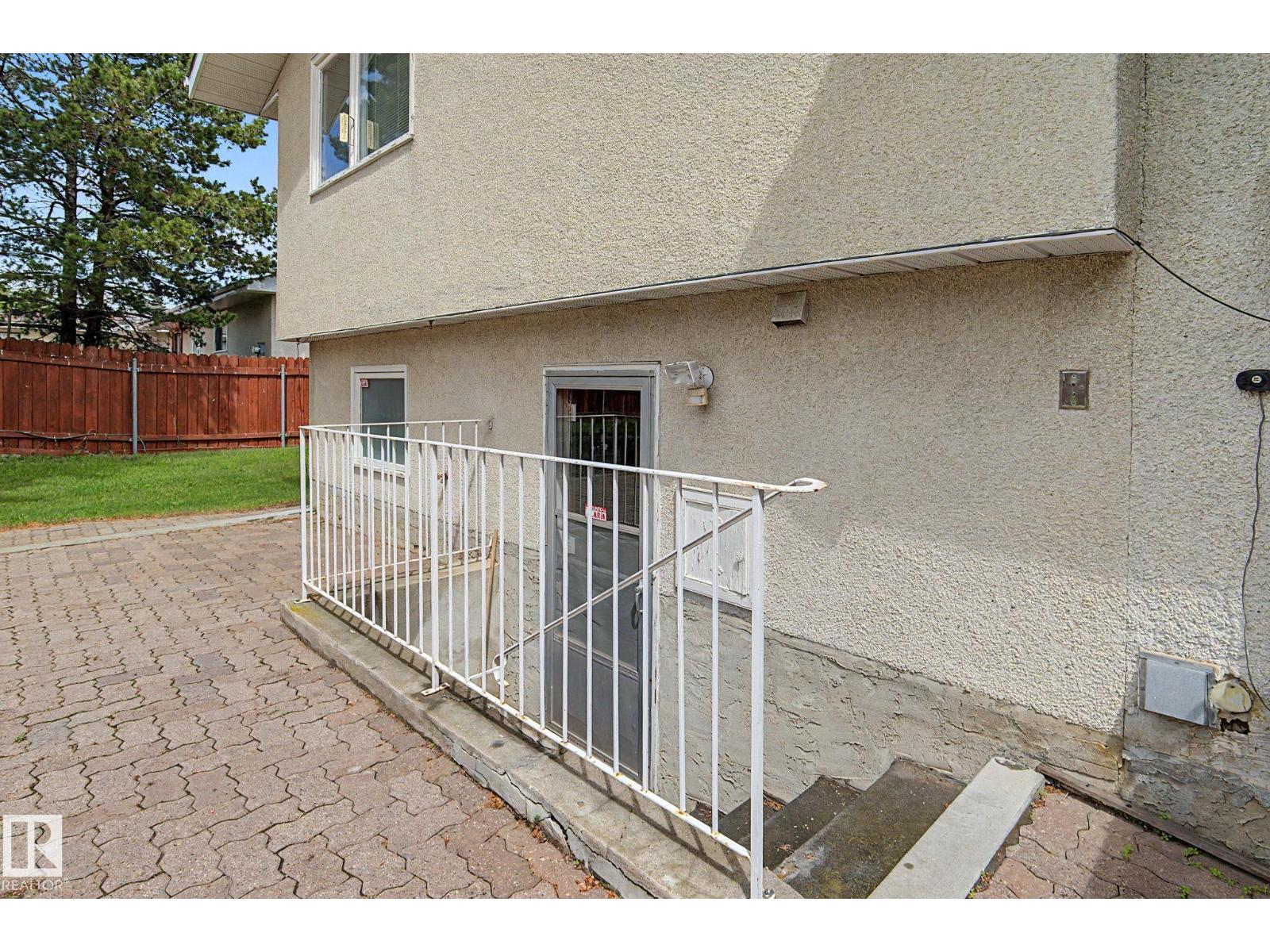 5112 143 ST NW - 57