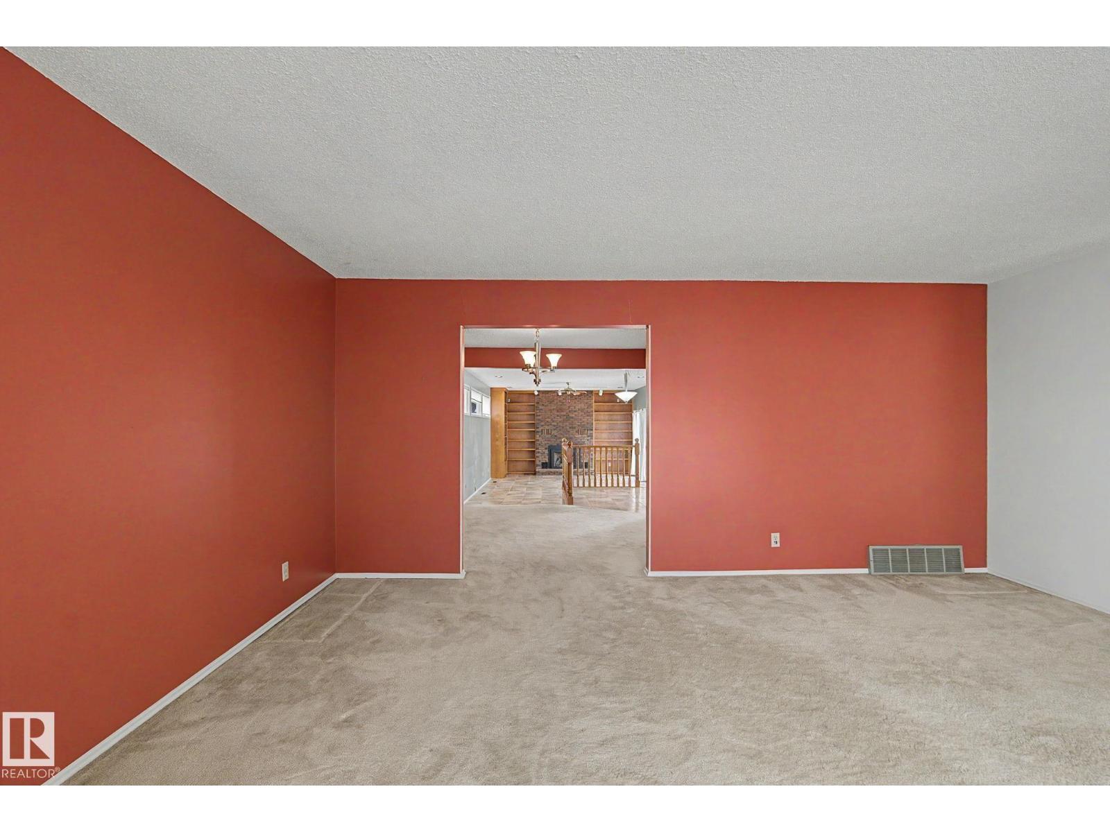 5112 143 ST NW - 9