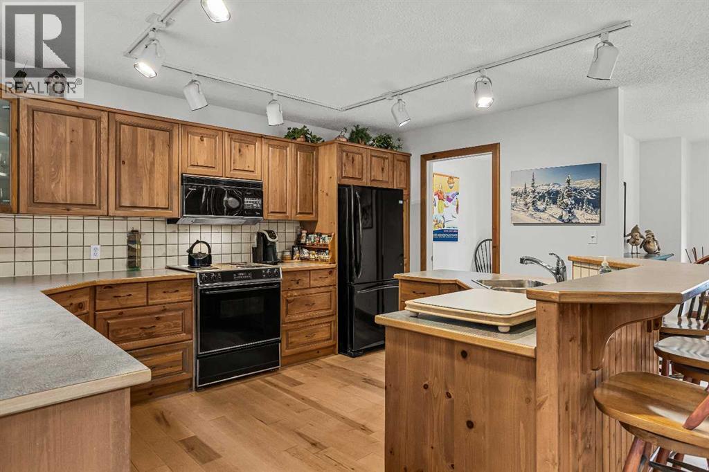 349 Otter Street — photo 7