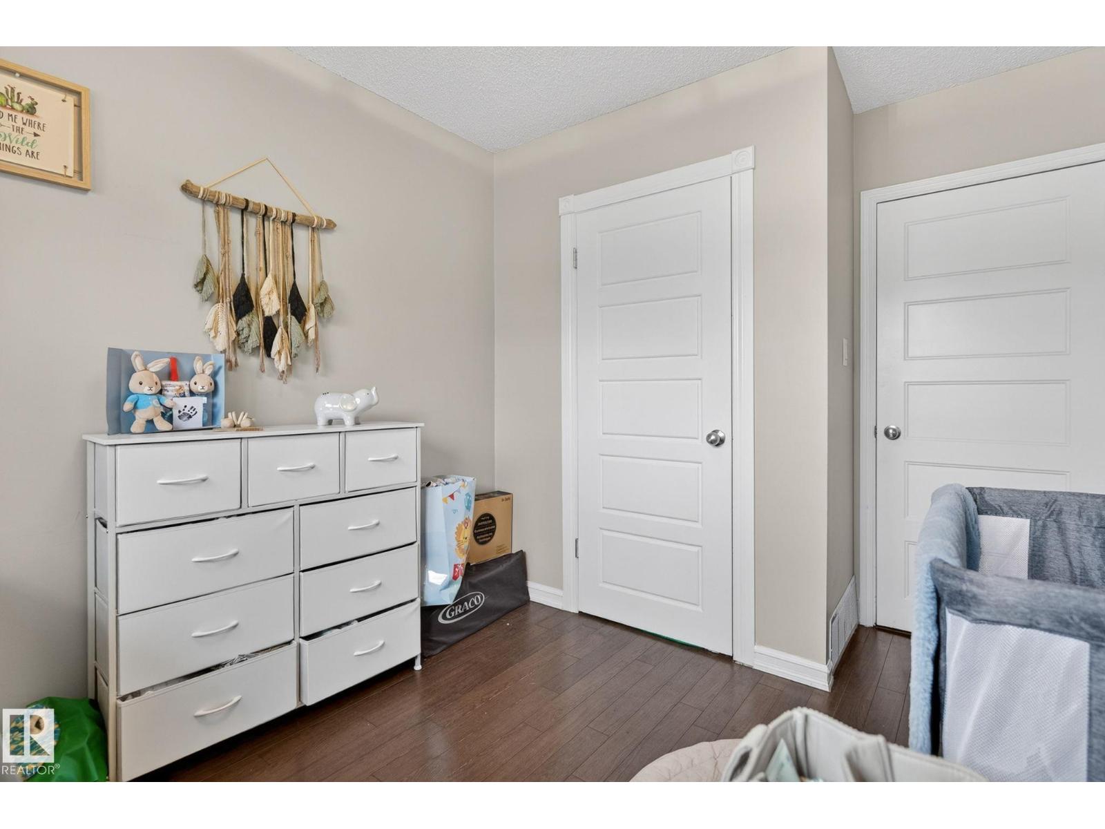 7804 136 AV NW - 22