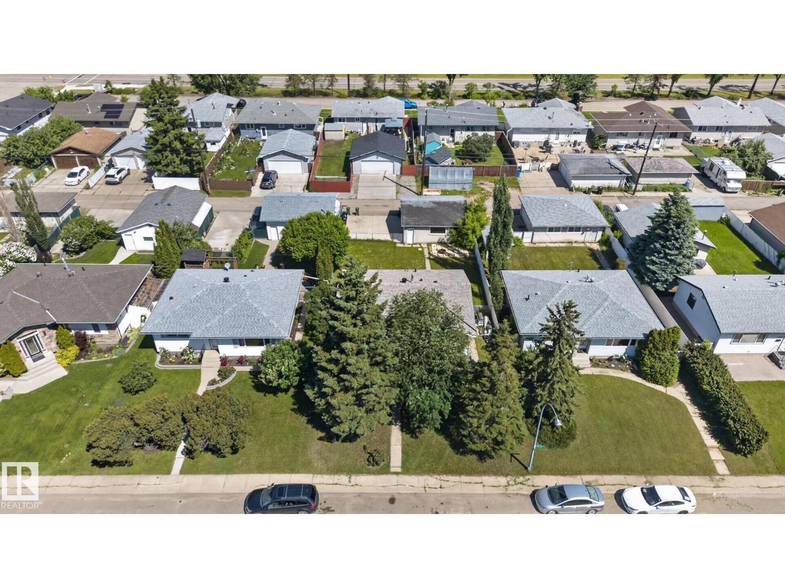 7804 136 AV NW - 57