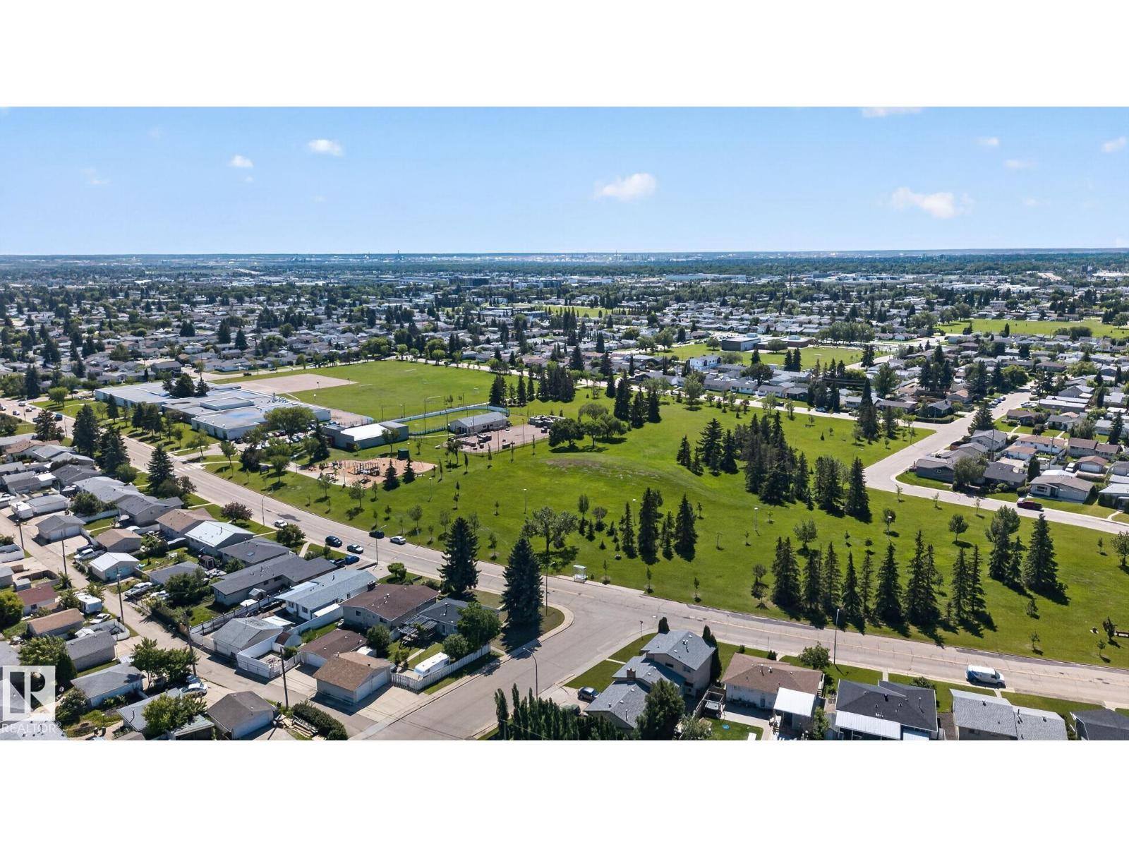 7804 136 AV NW - 60