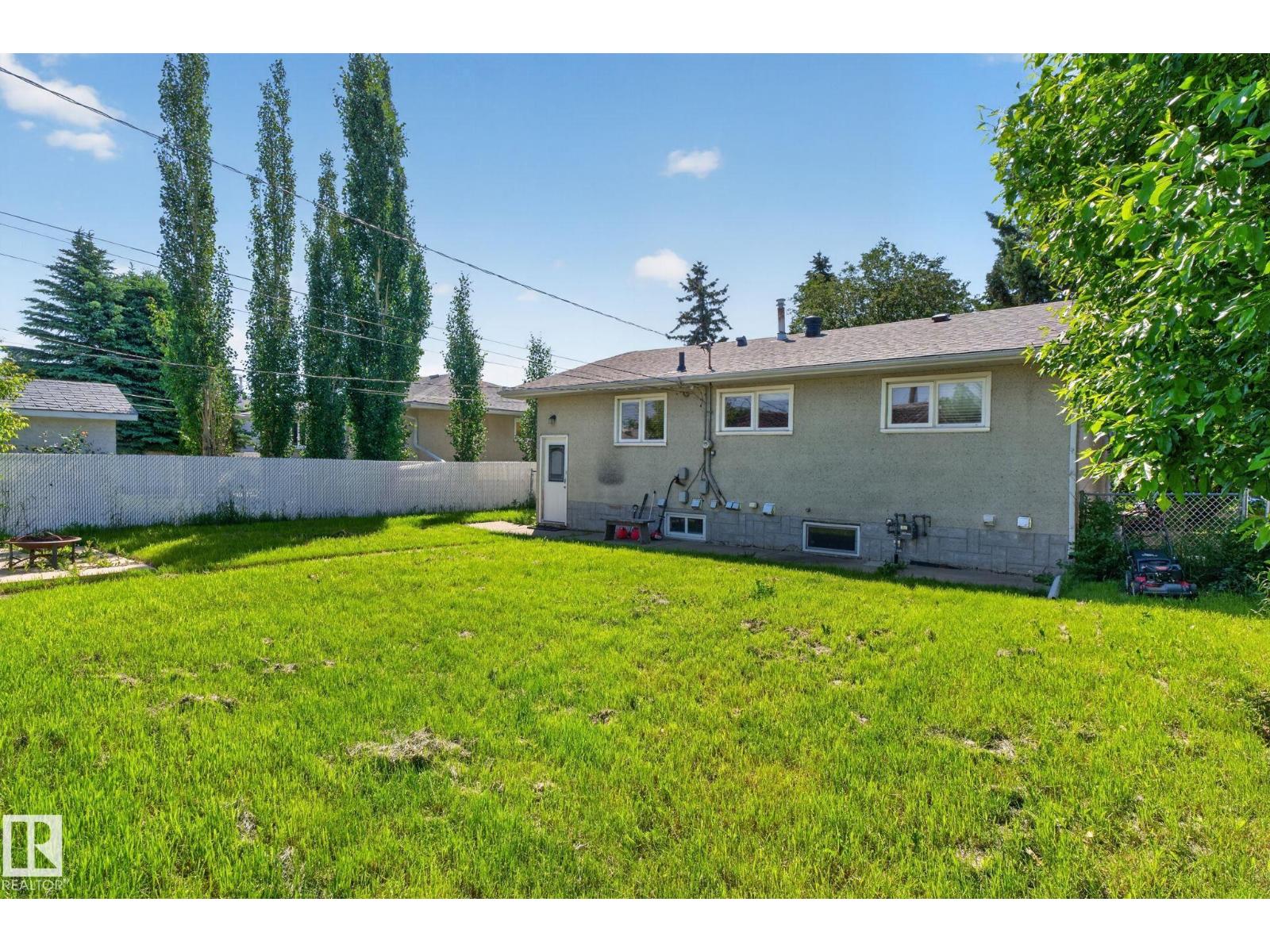 7804 136 AV NW - 66