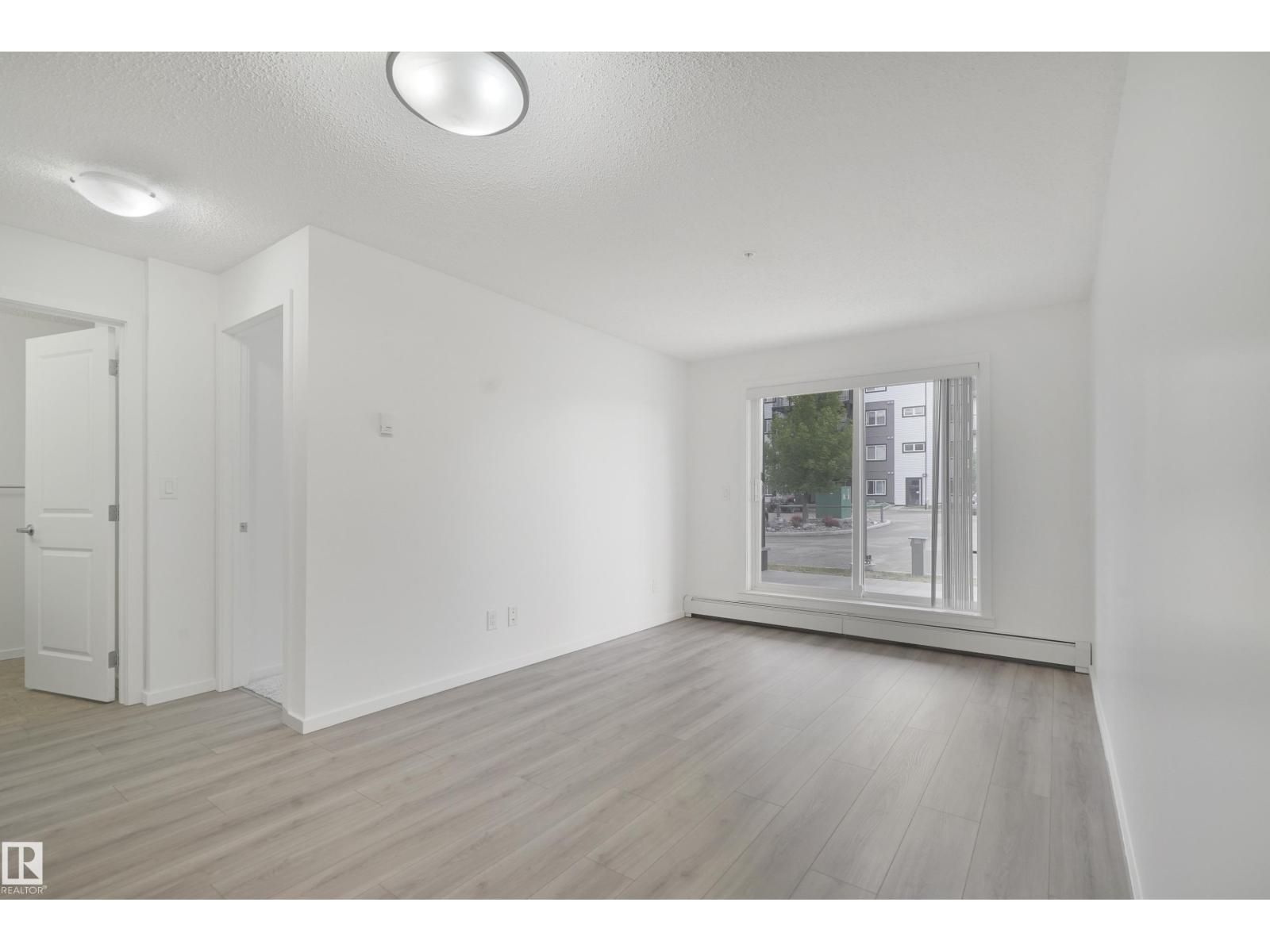#114 3357 16A AV NW - 14