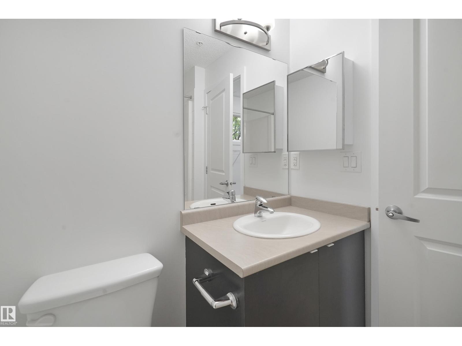 #114 3357 16A AV NW - 37