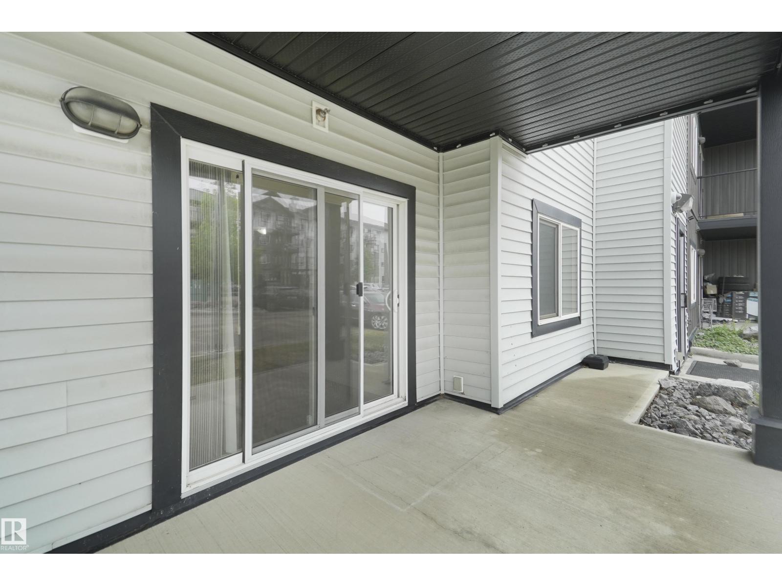 #114 3357 16A AV NW - 41