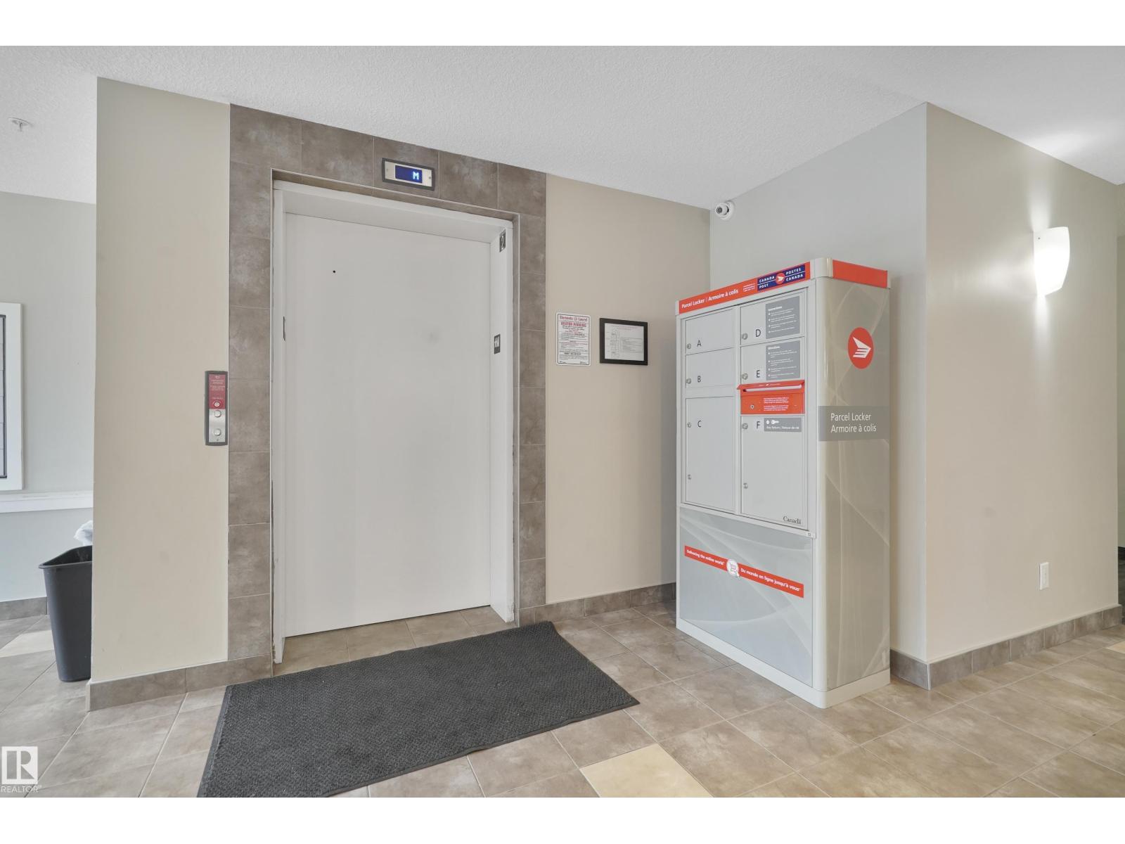 #114 3357 16A AV NW - 44