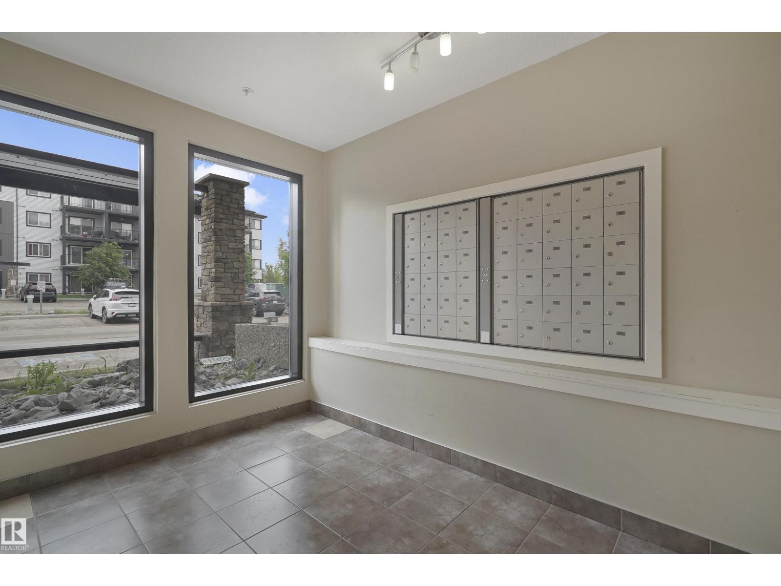 #114 3357 16A AV NW - 45