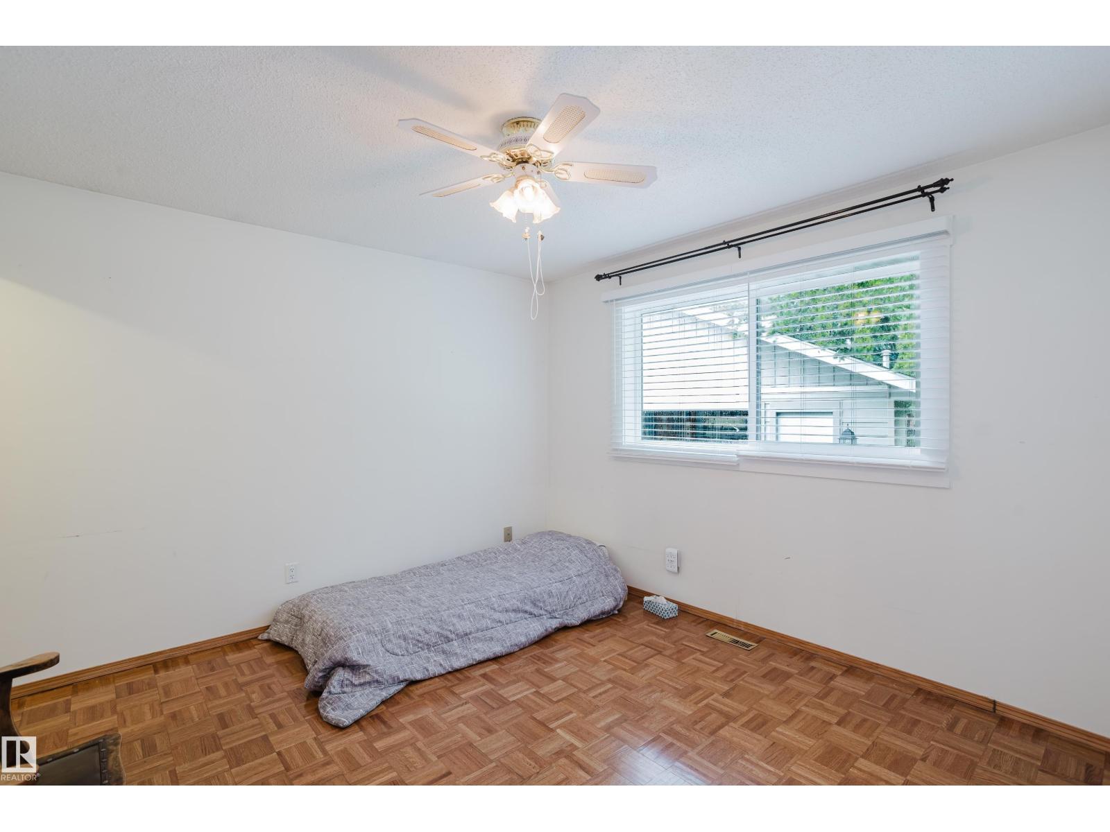 212 Homestead CR NW - 24