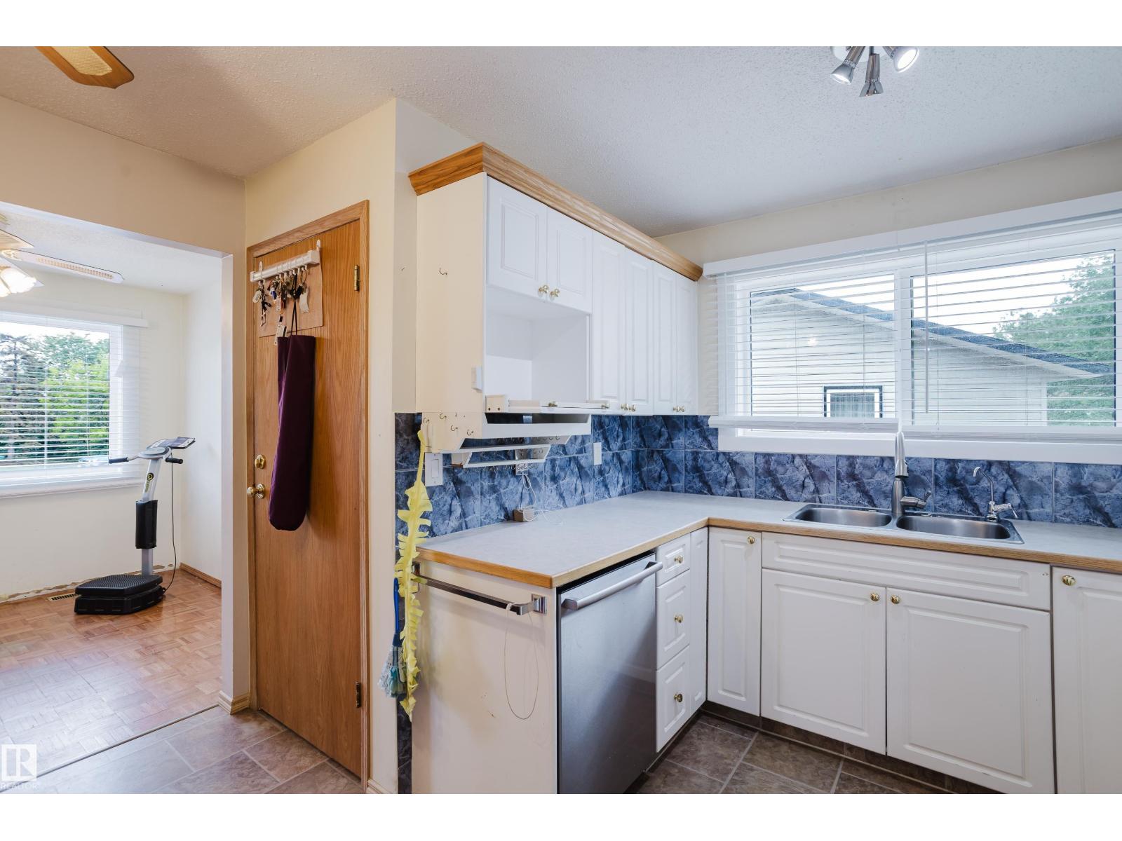 212 Homestead CR NW - 17