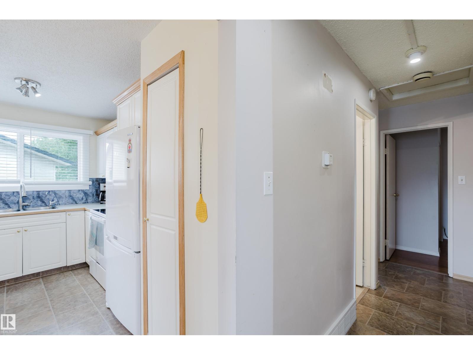 212 Homestead CR NW - 22