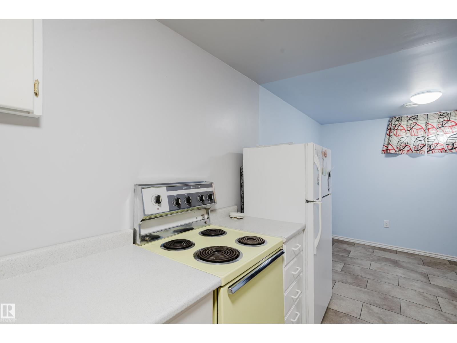 212 Homestead CR NW - 45