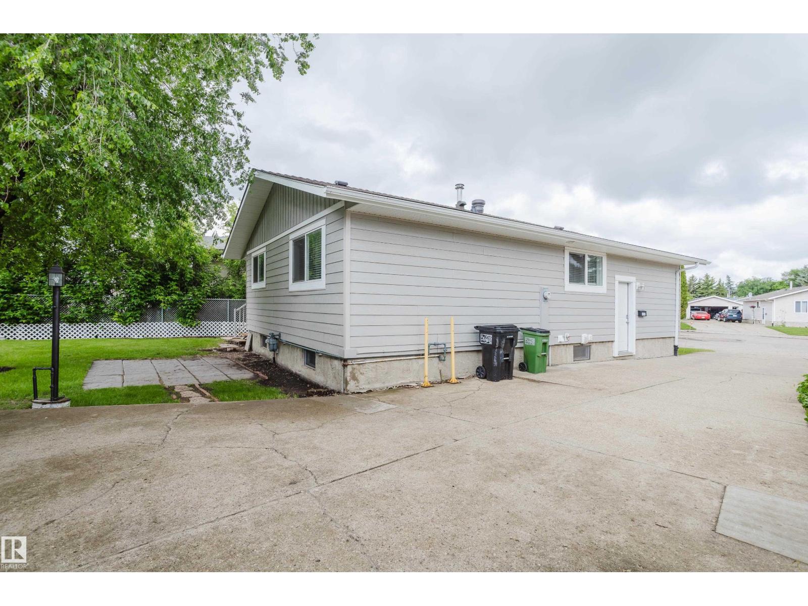 212 Homestead CR NW - 53