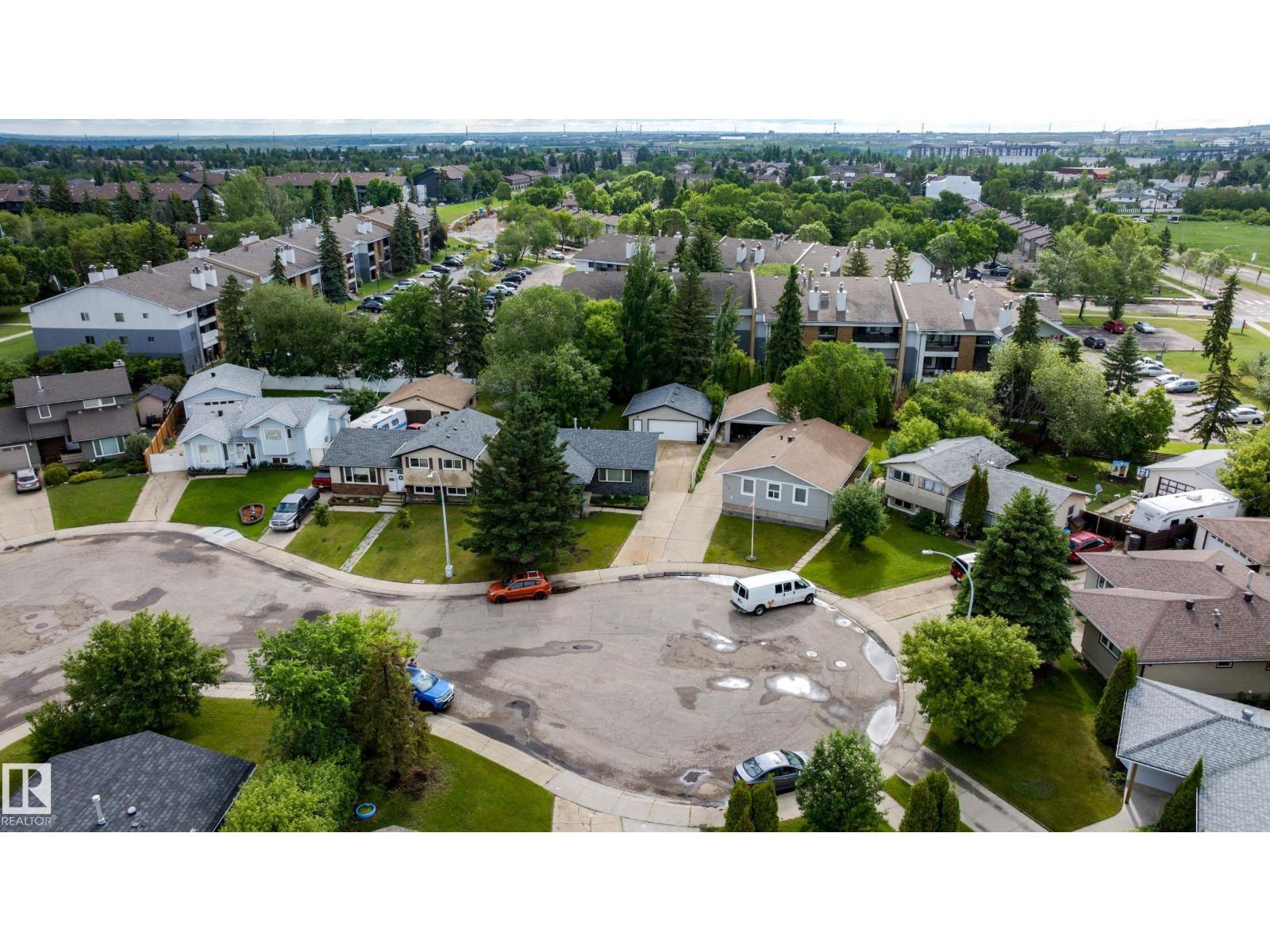 212 Homestead CR NW - 2