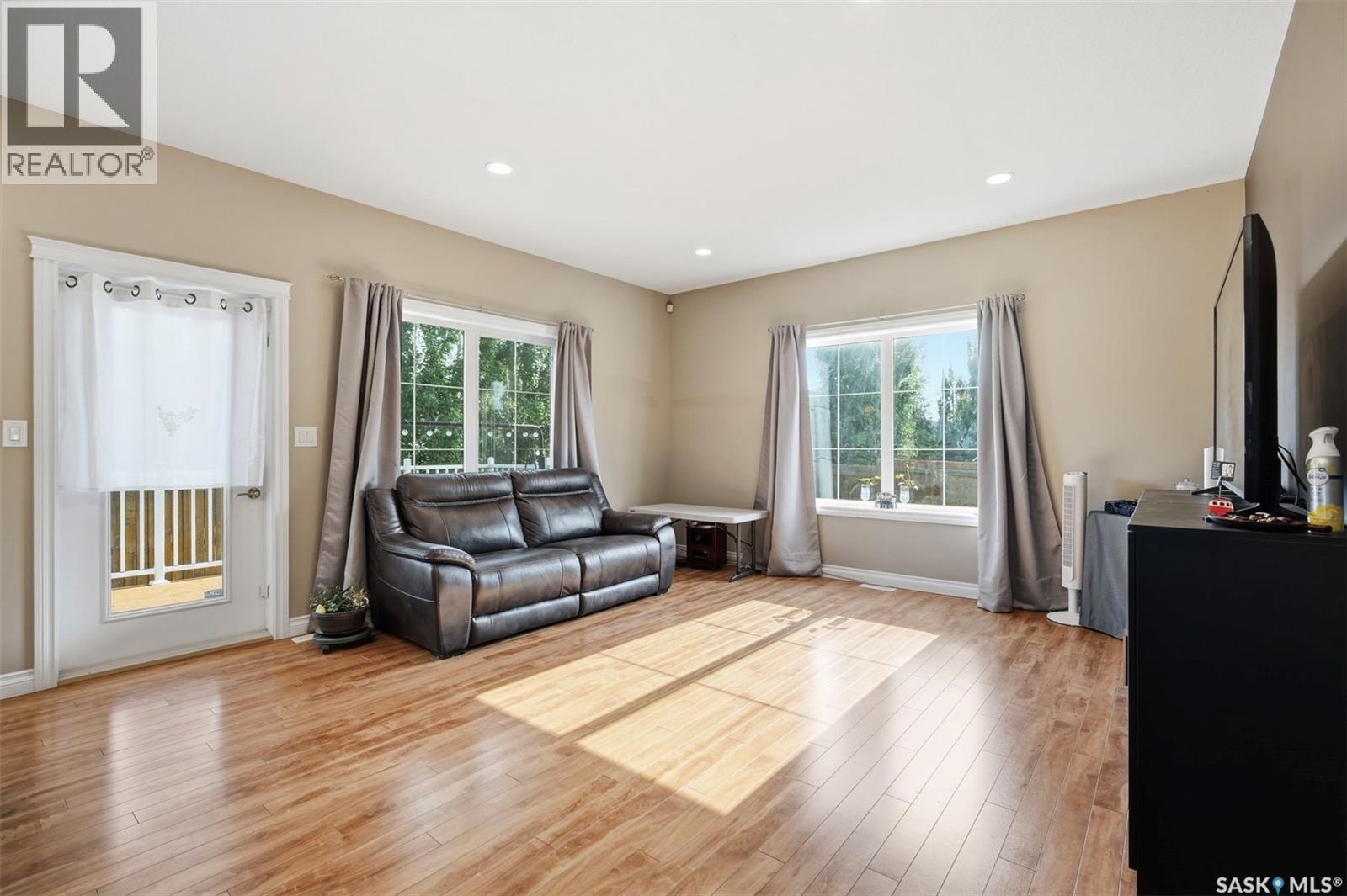 #601 315 Zary ROAD - 16
