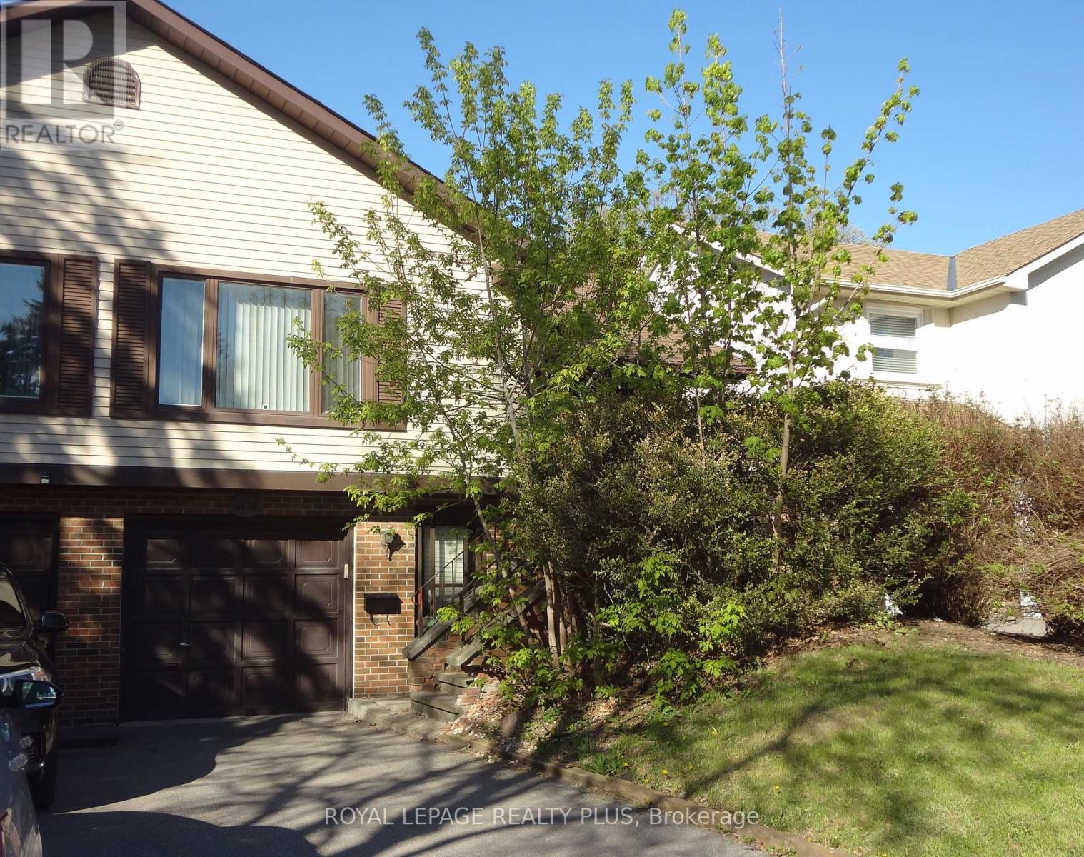 4170 TREETOP CRESCENT - 1