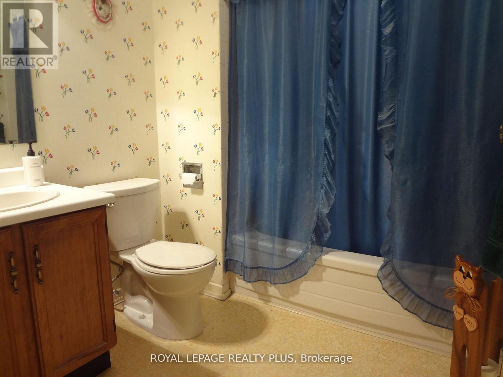 4170 TREETOP CRESCENT - 20