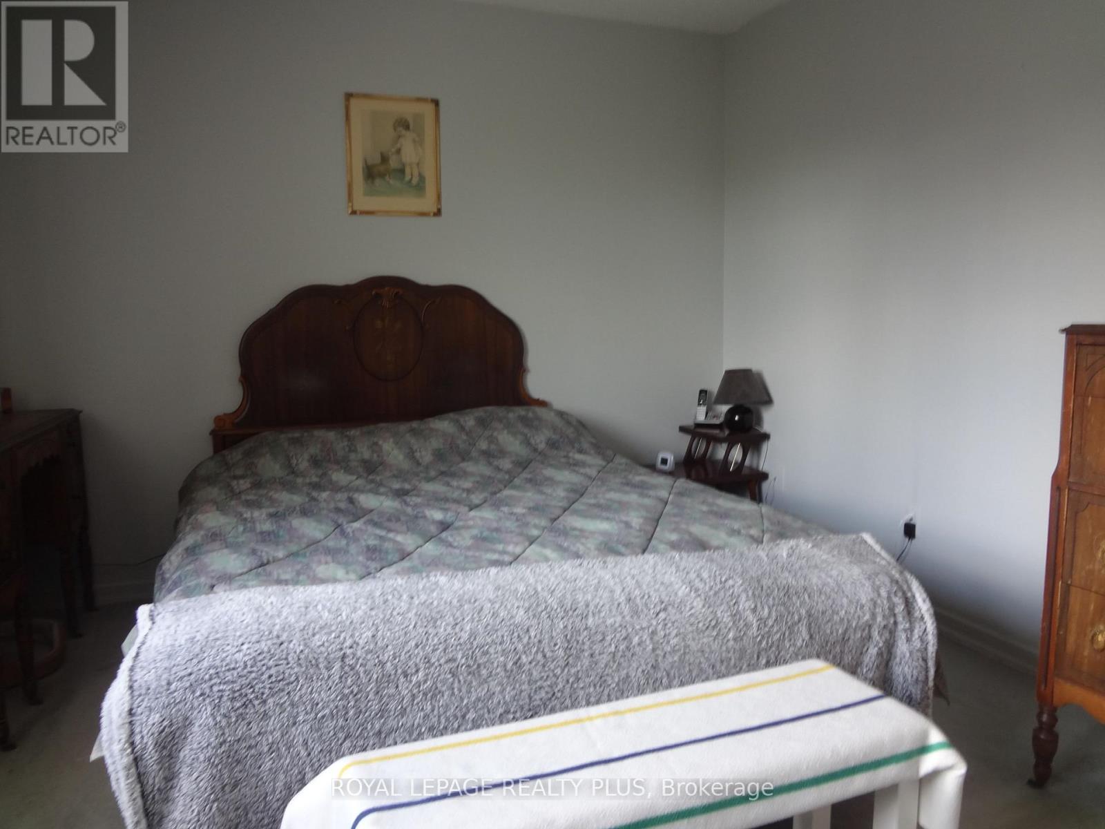 4170 TREETOP CRESCENT - 21