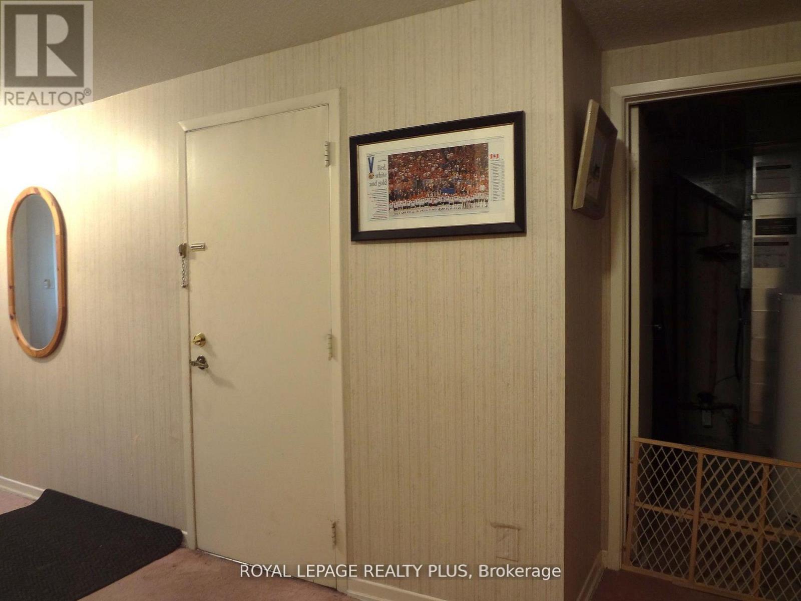 4170 TREETOP CRESCENT - 29