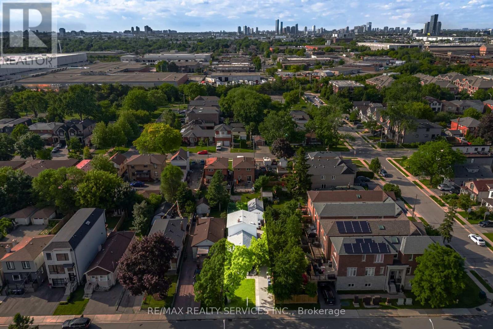 30 ELDER AVENUE - 32