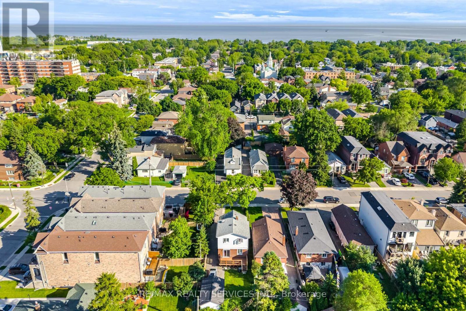 30 ELDER AVENUE - 35