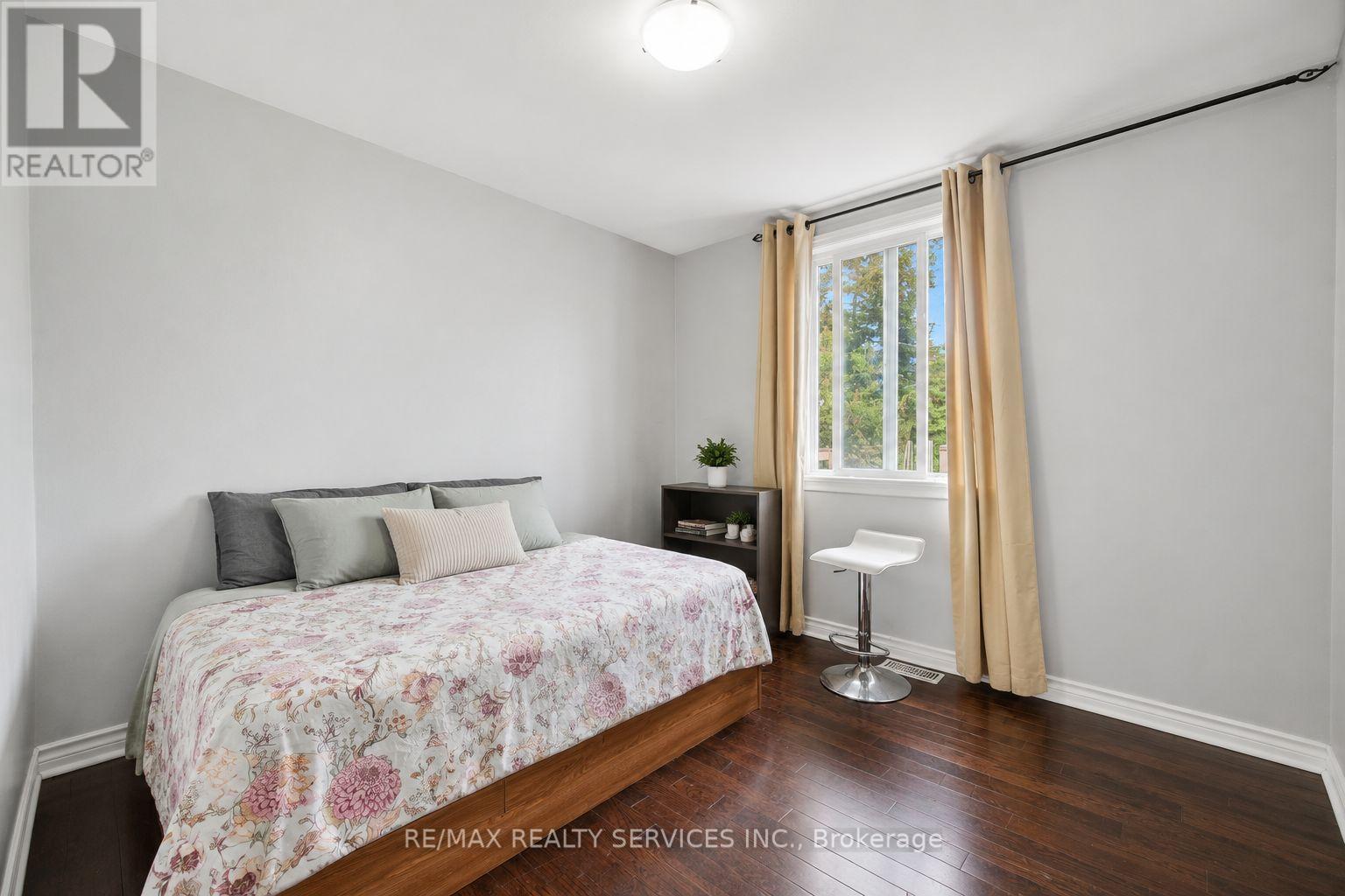 30 ELDER AVENUE - 9