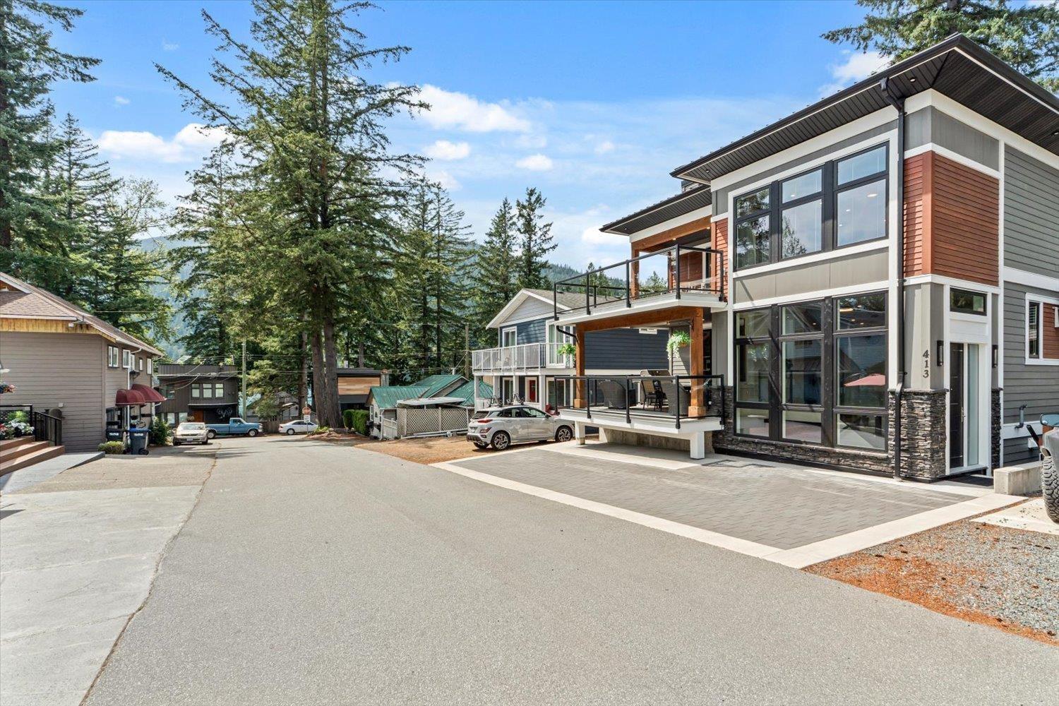 413 MAPLE Street - photo 2