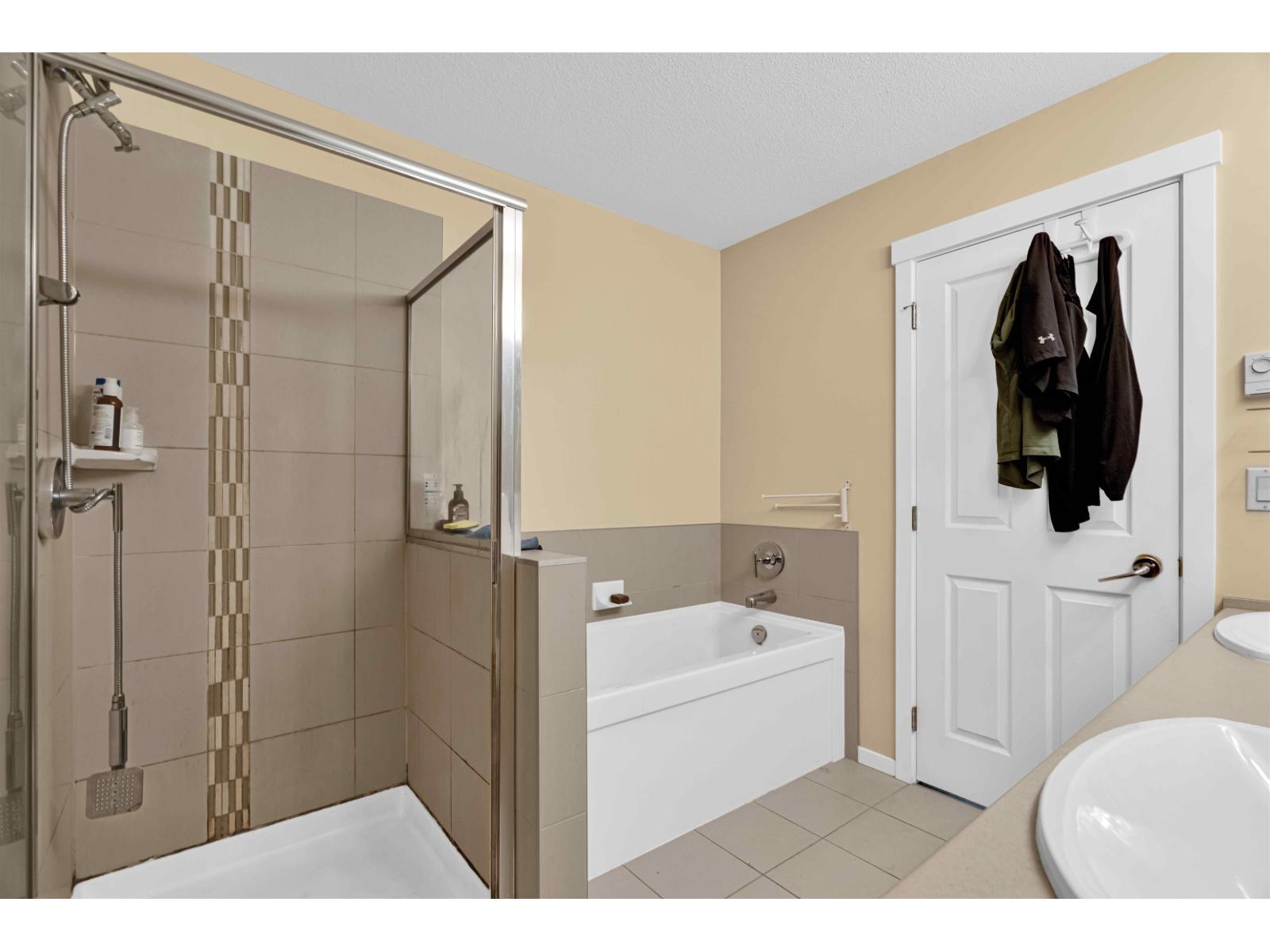 #33-8355 DELSOM Way, Delta