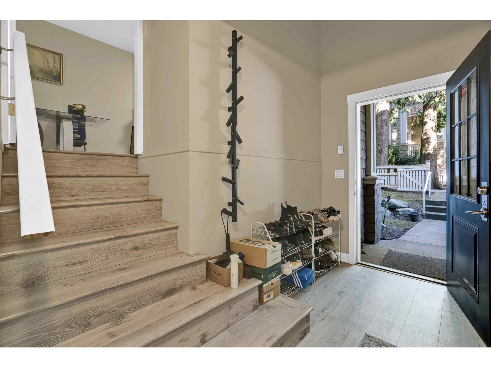 #33-8355 DELSOM Way, Delta