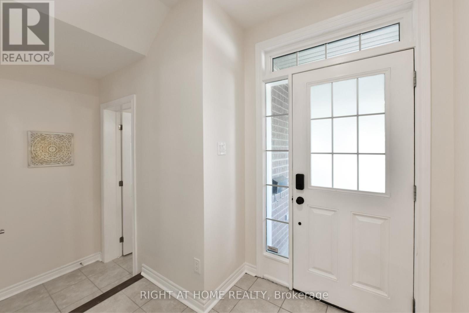 3 Bed, 3 Bath House for Sale in Ottawa – 1053 PAMPERO CRESCENT, Ottawa – MLS# X13496576 - Image 4