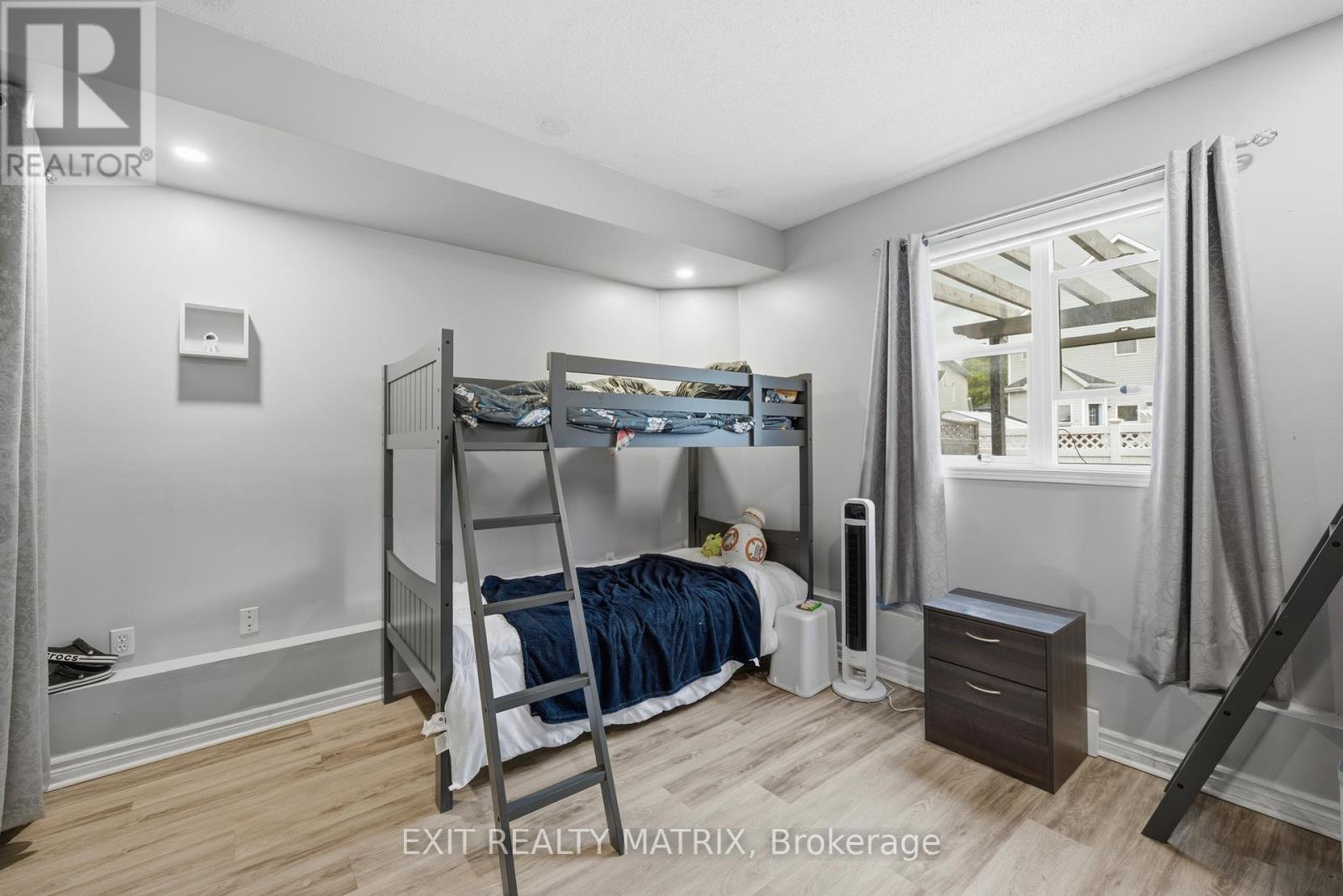 3 Bed, 2 Bath House for Sale in Ottawa – 1511 RUMFORD DRIVE, Ottawa – MLS# X13496602 - Image 12