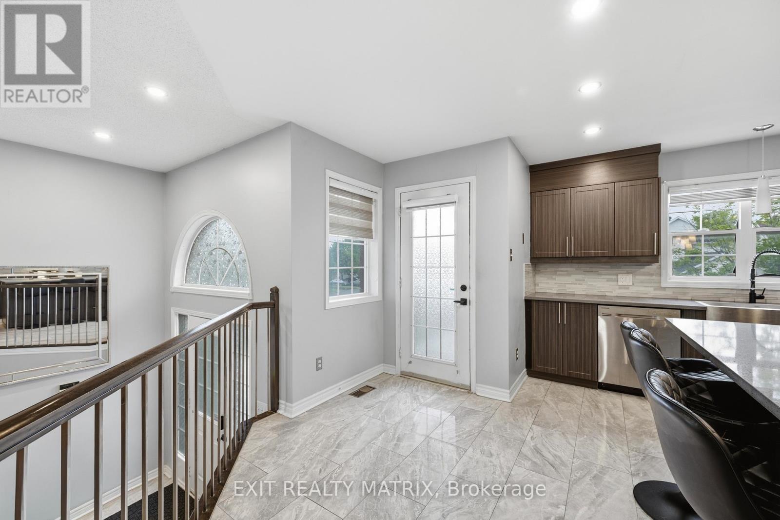 3 Bed, 2 Bath House for Sale in Ottawa – 1511 RUMFORD DRIVE, Ottawa – MLS# X13496602 - Image 15
